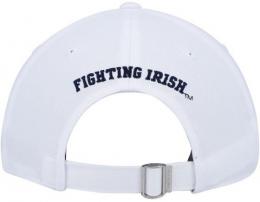ノートルダム ファイティング アイリッシュ アンダーアーマー クラシック スラウチ CAP (白)/ Notre Dame Fighting Irish