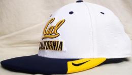 カリフォルニア ゴールデンベアーズ グッズ ナイキ '14 サイドライン カンファレンス レガシー スウースフレックス CAP(白/ドライフィット) / California Golden Bears