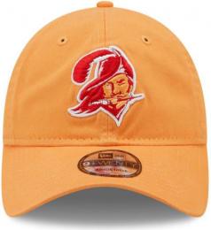 タンパベイ バッカニアーズ グッズ ニューエラ スローバックロゴ 9TWENTYスラウチ キャップ (オレンジ)/ Tampa Bay Buccaneers