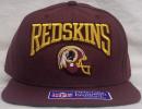 ワシントン・レッドスキンズ グッズ ニューエラ ヴィンテージ スナップバック キャップ "ヘルメット柄"(バーガンディー)/ Washington Redskins