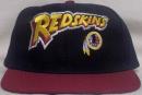 ワシントン レッドスキンズ アメリカンニードル "インディー ツートン"  ヴィンテージ スナップバック キャップ (黒/バーガンディー)/ Washington Redskins