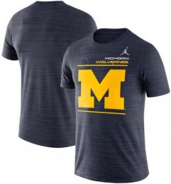 ミシガン ウルヴァリンズ ジョーダンブランド サイドライン ベロシティドライフィットTシャツ (紺)/ Michigan Wolverines