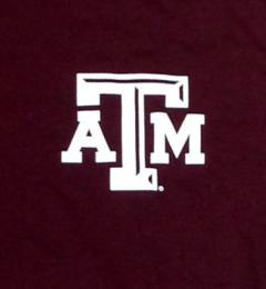 テキサスA&M アギーズ チャンピオン チームスタック 両面Tシャツ (マルーン)/ Texas A&M Aggies