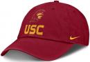 USC  トロージャンズ ナイキ '25 サイドライン スラウチ CAP(カーディナル)※トロージャンロゴ版/ USC Trojans