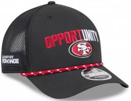 サンフランシスコ フォーティーナイナーズ ニューエラ '25 サイドライン インスパイアチェンジ ナインフォーティー CAP (黒)/ San Francisco 49ers