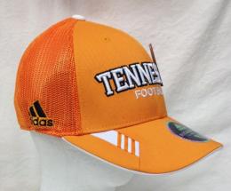 テネシー ボランティアーズ アディダス '2010 サイドライン プレイヤー メッシュバック FLEX CAP(オレンジ)/ Tennessee Volunteers