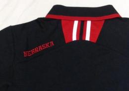 ネブラスカ コーンハスカーズ グッズ アディダス '13 サイドライン コーチズ ポロシャツ (クライマライト版) (黒)/ Nebraska Cornhuskers